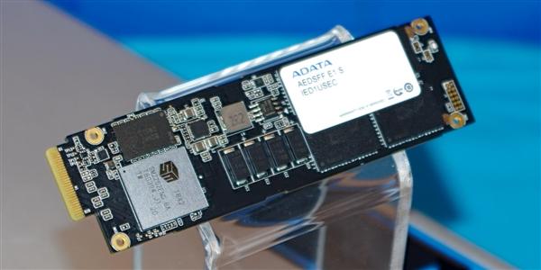 Intel“40米长尺”SSD全新形态:M.2被完美取代的图片 - 4 Intel“40米长尺”SSD全新形态:M.2被完美取代的照片 - 4