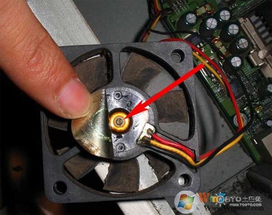 1502959997135154.jpg 电脑风扇声音大怎么办