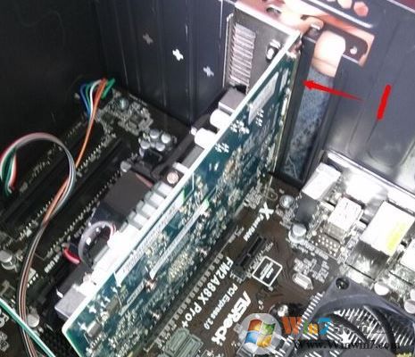 开机显示器没反应怎么办?win7开机显示器点不亮的解决方法