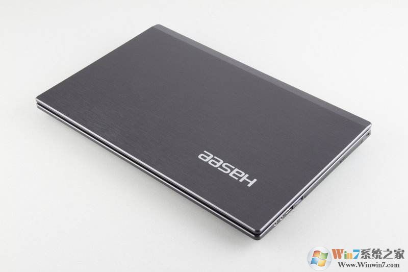 1503646490985212.jpg 手提电脑