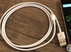 ��������ֻ�USB������,�����ܱ���ǶԶ�̿���ģ������