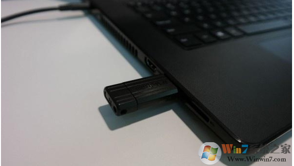 Win10启动配置数据文件丢失如何修复?