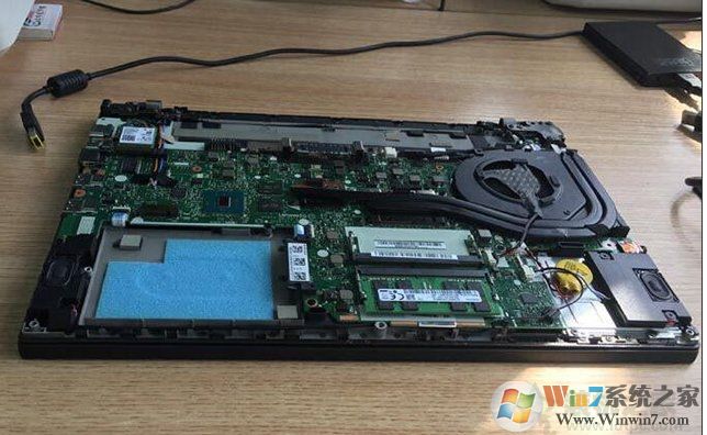 笔记本怎么给主板电池放电清BIOS恢复出厂设置.笔记本清coms放电方法