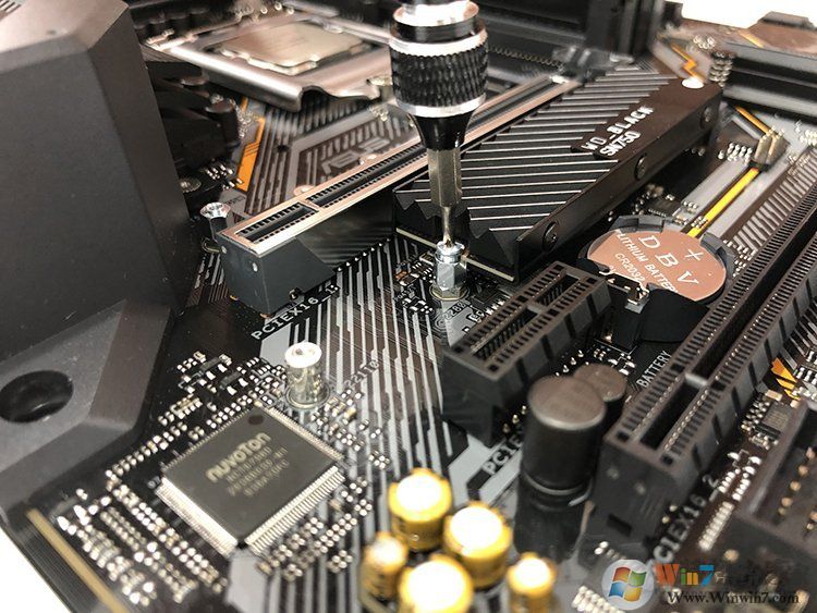 ������ô��װ��̬Ӳ�̣����԰�װM.2��SATA SSDӲ�̳̽�ͼ��