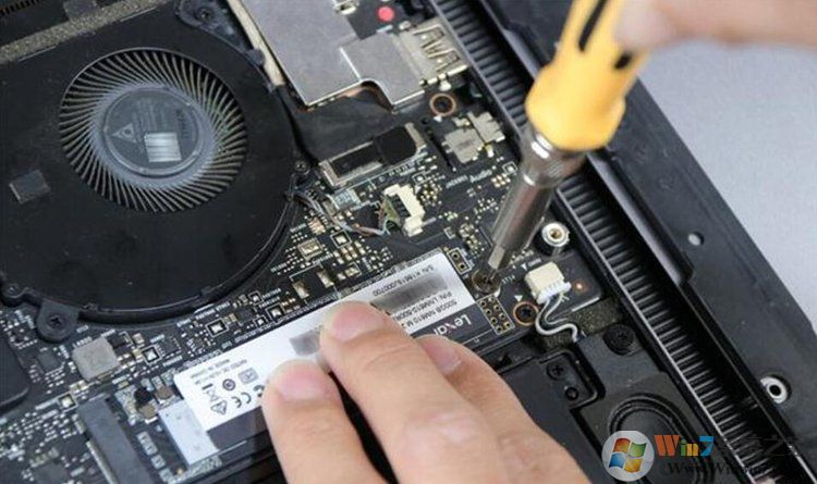 ������ô��װ��̬Ӳ�̣����԰�װM.2��SATA SSDӲ�̳̽�ͼ��